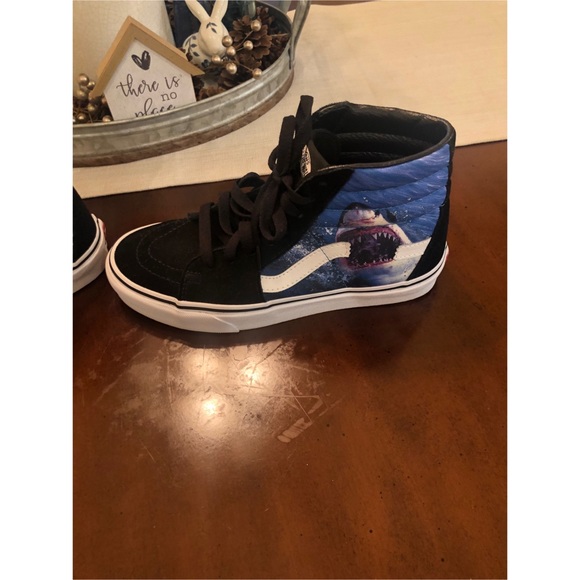 RARE “Discovery Shark Week” High Top Vans - Picture 3 of 6